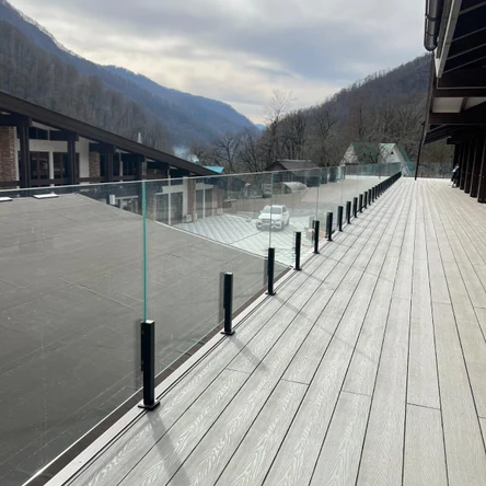 Безрамное остекление террас, лоджий